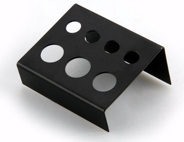 Paliktnis konteineriem. Metāla. Melns